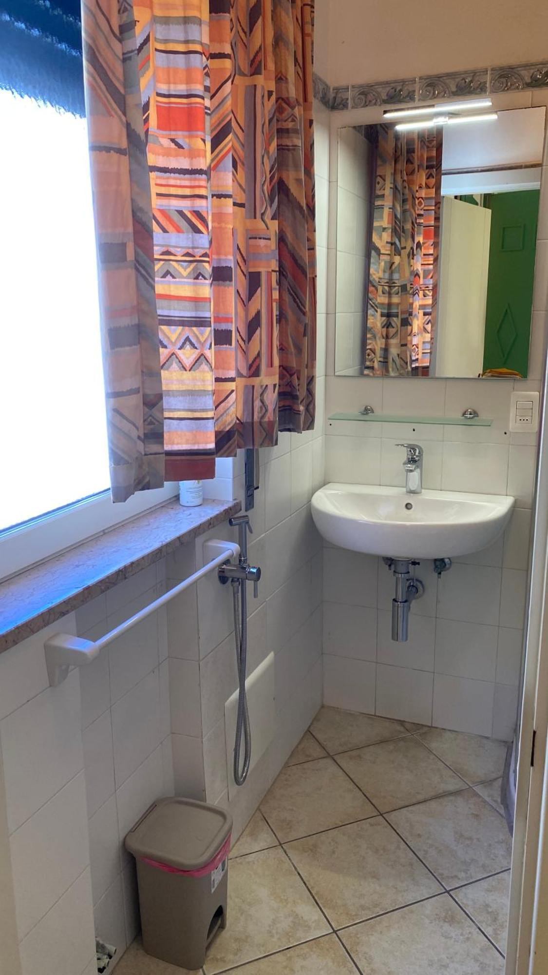 טורה דל'אורסו Casa Vacanze Torre Dell Orso Piazza 100M Dal Mare מראה חיצוני תמונה